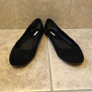 WOMENS VERA WANG BLACK SUEDE FLATS 7.5